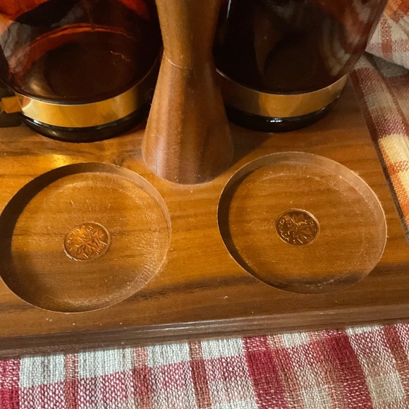 MADE IN CANADA VINTAGE GLASS MUG SET WITH WOODEN CARRY - Picture 3 of 13